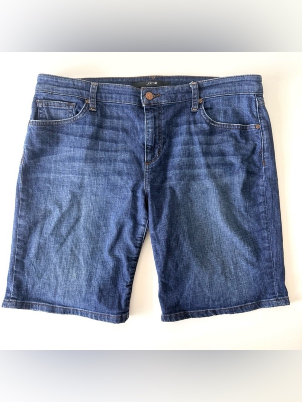 Joe's Jeans Canna Bermuda Jean Shorts Medium Wash Women’s Size 32